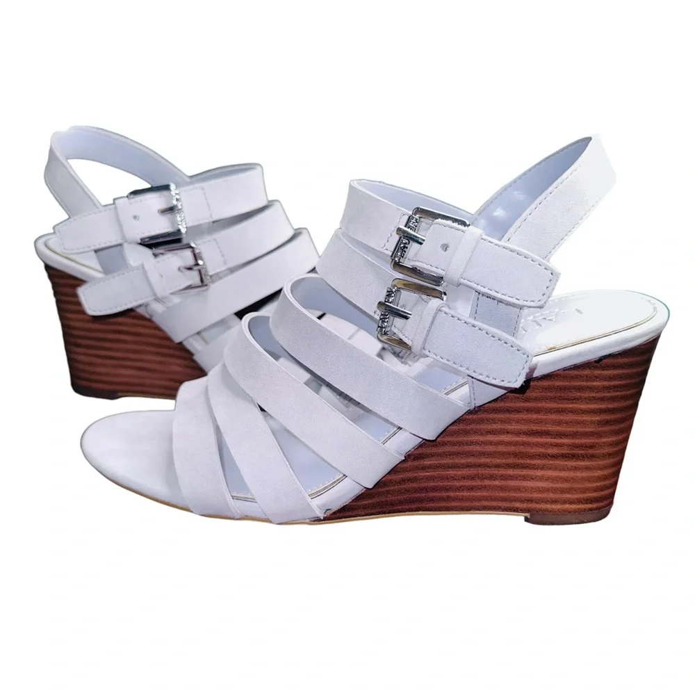 Lauren Ralph Lauren - Aleigh strappy nubuck sandal, Chalk Gray, Size6.5B